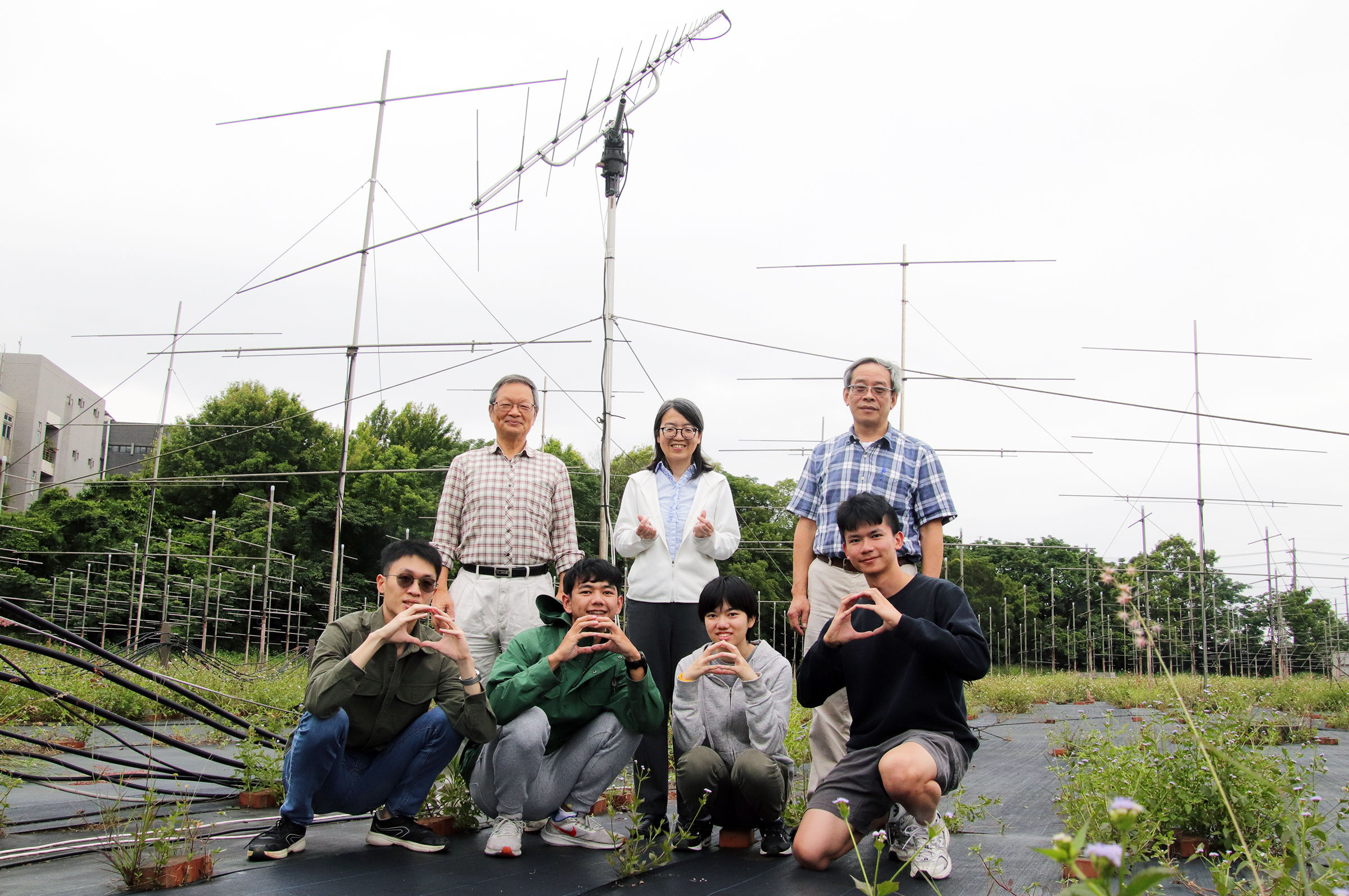 ▲▼中央大學建立台灣首座太陽無線電波觀測站，日前成功捕捉太陽風暴訊號。（圖／中央大學提供）