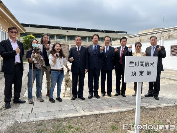 ▲屏東監獄14日與國立屏東科技大學簽訂策略聯盟備忘錄，             。（圖／鍾佳濱服務處提供）