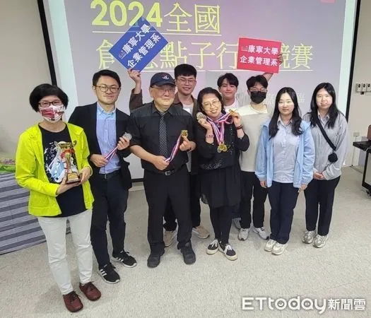 ▲▼ 康寧企管科系榮獲全國創意點子行銷競賽榮獲十六金五銀四佳作及最佳團隊人氣獎  。（圖／康寧大學提供）