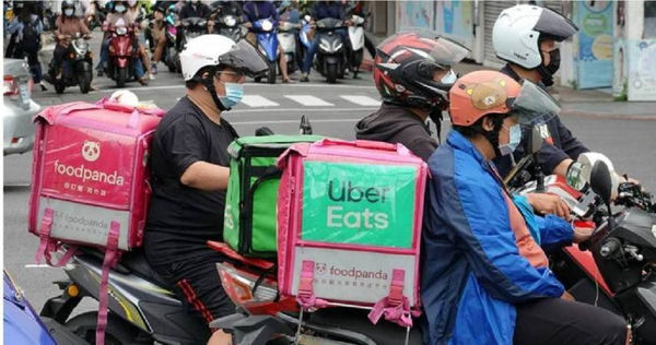 Uber Eats宣布買下foodpanda。（圖／報系資料照）