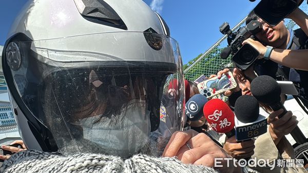 ▲▼中和摩鐵雙屍案，生母蘇女移送             。（圖／記者戴上容攝）