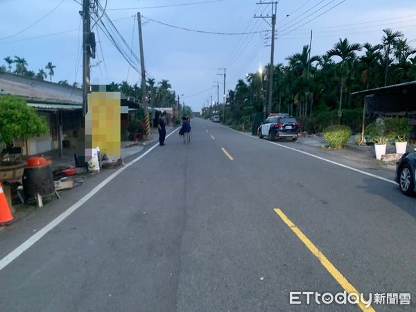 ▲內埔警分局逮獲涉嫌殺人未遂等罪嫌的吳女到案送辦             。（圖／記者陳崑福翻攝）