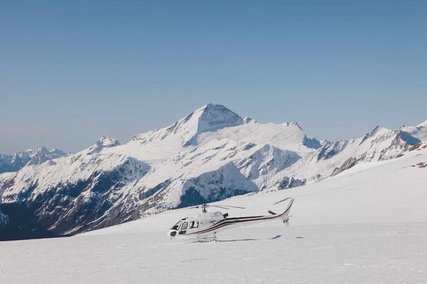 ▲▼紐西蘭瓦納卡 搭直升機俯瞰湖景、雪地著陸。（圖／wanaka helicopter提供）