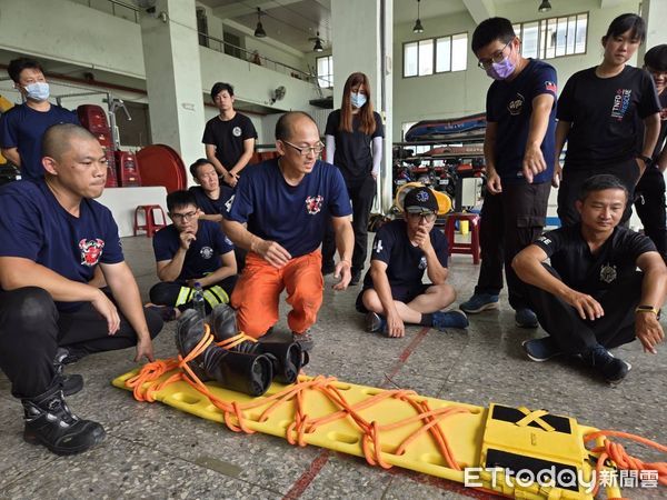 ▲台南市消防局第四救災救護大隊，16、17日分兩梯次辦理新式體能測驗暨救助複訓，並針對體能測驗部分，總計126名人員參訓。（圖／記者林東良翻攝，下同）