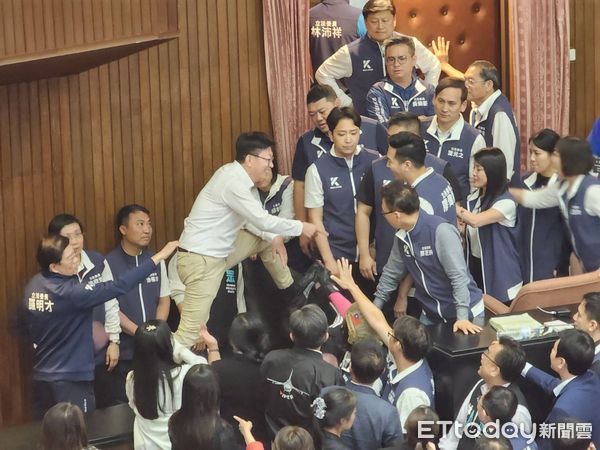 ▲▼立法院衝突。（圖／記者陳家祥攝）