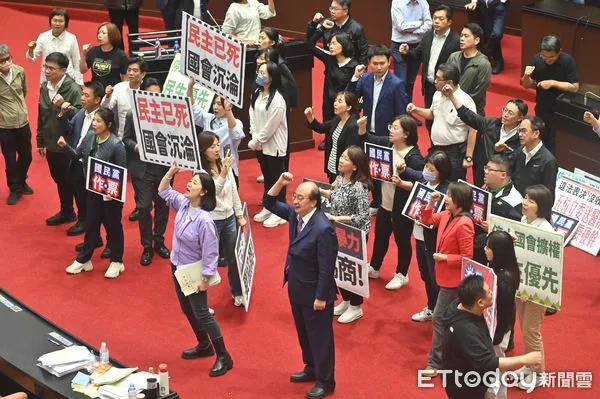 ▲▼立法院院會，民進黨黨團。（圖／記者李毓康攝）