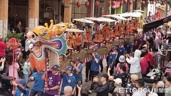 ▲▼金門迎城隍遷治344週年　遶境巡安慶典熱鬧登場。（圖／記者林名揚翻攝）