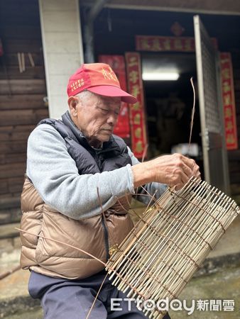 ▲民俗組金牌：田芷涵《記憶的技藝》。（圖／埔里鎮公所提供）