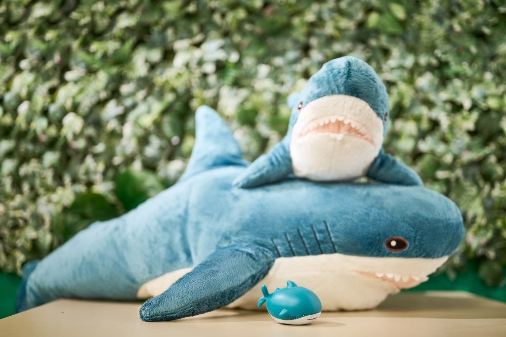 ▲IKEA BLÅVINGAD海洋系列、鯊鯊玩偶。（圖／記者蔡惠如攝、業者提供）