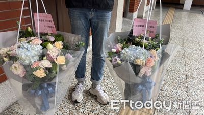 韓國瑜展「暖男」魅力！　送花祝福6掛彩藍綠立委「早日康復」