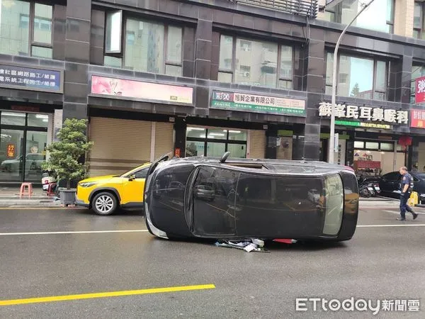 ▲▼左營車禍             。（圖／記者陳宏瑞翻攝）