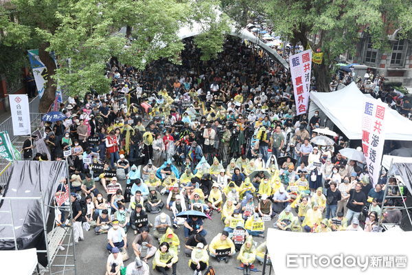 ▲▼立法院抗議民眾。（圖／記者屠惠剛攝）