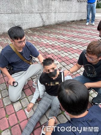 ▲專業車手竟隨車自備點鈔機，犯案時隔月餘再遭南投警查獲。（圖／記者高堂堯翻攝）