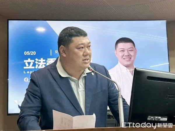 ▲立委游顥要求交通部應將南投縣納入今年市區公車電動化補助重點協助縣市。（圖／立法委員游顥辦公室提供）