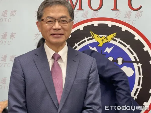 ▲▼新任交通部長李孟諺首度與媒體茶敘 。（圖／記者蔡亞樺攝）