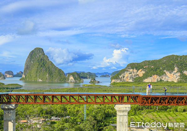 ▲▼泰國最長天空步道，泰國普吉島天空步道Beyond Skywalk Nangshi，泰國最長玻璃景觀步道。（圖／記者蔡玟君攝）