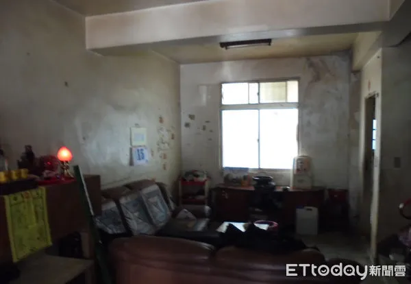 ▲▼   家有身心障礙女兒欠健保費24萬元繳不起嘉義分署聯絡健保署補助又捐款轉介資助   。（圖／法務部行政執行署嘉義分署提供）