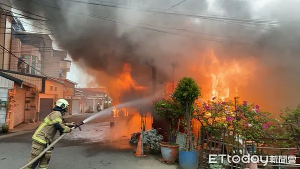▲▼火警             。（圖／記者林東良翻攝）