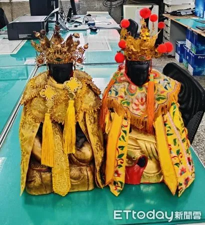 ▲▼  番路半天岩神像遭竊  。（圖／記者翁伊森翻攝）