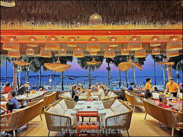 ▲▼泰國芭達雅美食推薦 A-ONE HOTEL餐廳享受浪漫海景夕陽超CHILL!大推PIPPA高空海景餐廳網紅必訪打卡聖地。（圖／部落客商妮提供）