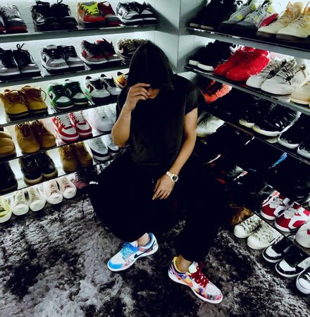 ▲羅志祥透露從以前到現在，應該至少擁有過七千雙鞋。（圖／翻攝自Instagram／羅志祥 Show Lo）
