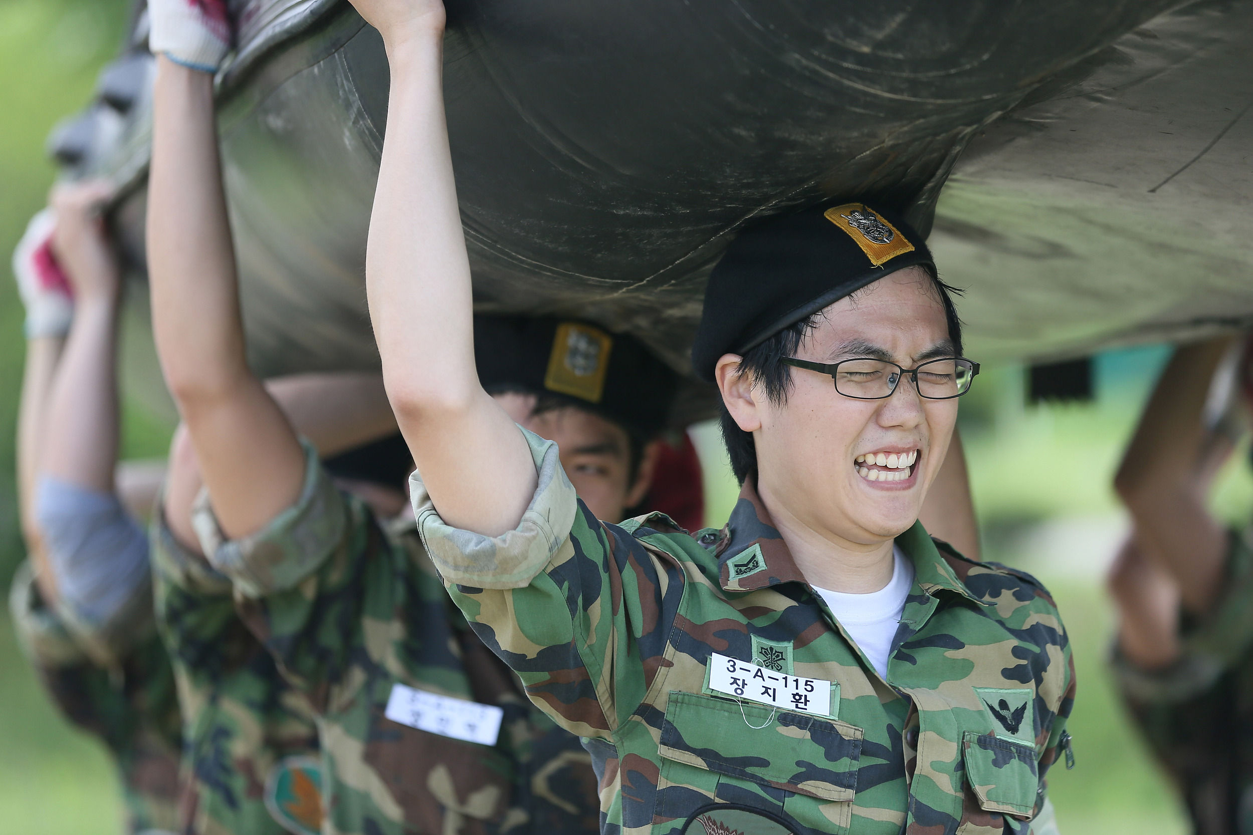 ▲▼南韓陸軍接受新兵訓練。（示意圖／VCG）