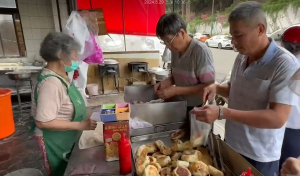 ▲阿嬤的早餐店賣10元銅板價爆紅。（圖／記者唐詠絮翻攝）