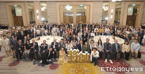 CEO將帥班成軍10年，200位將帥回娘家舉辦論壇