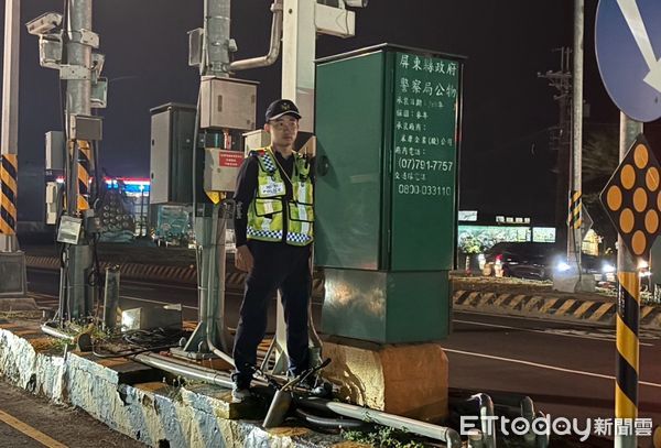 ▲枋寮警分局於端午連假實施調撥車道等乍為             。（圖／記者陳崑福翻攝）