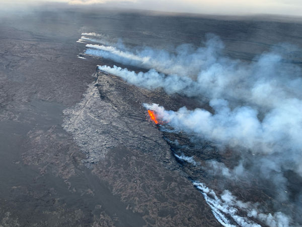 ▲▼夏威夷的幾勞亞火山（Kilauea）6月3日開始噴發。（圖／路透）