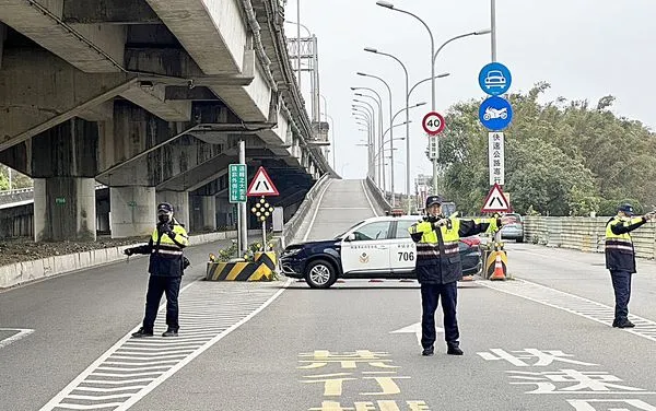 ▲針對端午節三天連假，桃園市警局交通大隊指出，針對易壅塞路段、國道匝道將進行管制疏導。（圖／桃市交大提供）