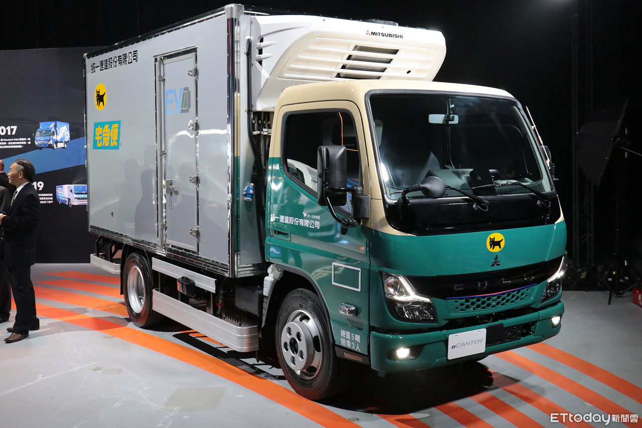 ▲市場唯一！FUSO「電動輕型貨卡eCanter」台灣上市　保養比柴油省60%。（圖／記者張慶輝攝）