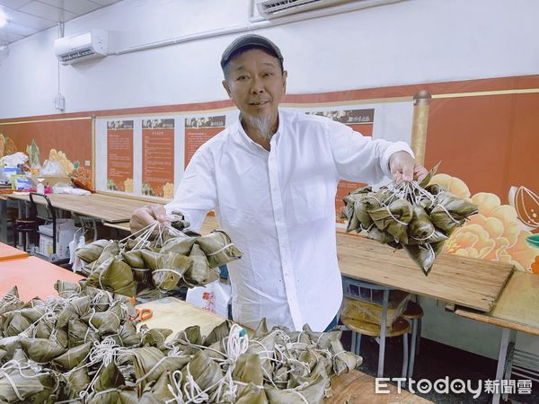 ▲▼   午時水使用說明書來了！半桶變1桶轉運最威　沒艾草換滴這小物照樣除穢氣　　  。（圖／記者翁伊森翻攝）