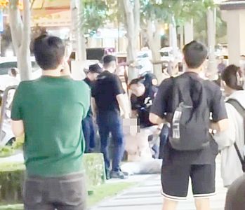 刺青男鬧區咆哮「隨機攻擊路人」還撕衣服　桃園警辣椒水制服