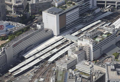 日本橫濱車站爆隨機殺人　57歲女遭來回猛刺慘死