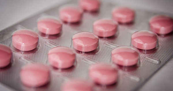 購買壯陽藥等較私密藥品，如果遇到異性店員，該怎麼辦？（示意圖／Pixabay）