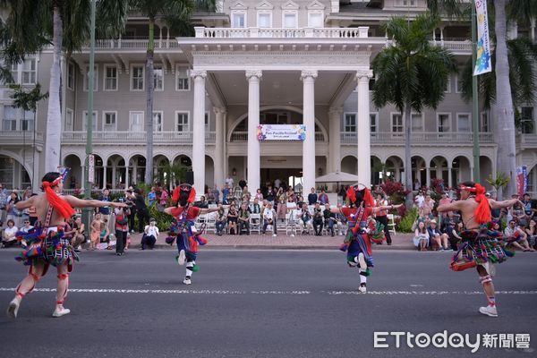 ▲▼花蓮參訪團隊於受邀參與夏威夷「泛太平洋慶祝大會遊行。（圖／花蓮縣政府提供，下同）