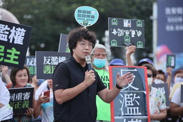 [新聞] 「我是台灣第一個世界民運代表」　沈伯洋