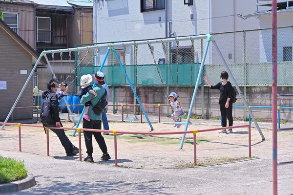 ▲▼京島南公園東京親子景點，隱藏版東京最刺激免費3層樓高溜滑梯，一望無際合照晴空塔絕美景點。（圖/橘子狗提供）