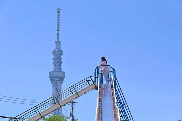 ▲▼京島南公園東京親子景點，隱藏版東京最刺激免費3層樓高溜滑梯，一望無際合照晴空塔絕美景點。（圖/橘子狗提供）