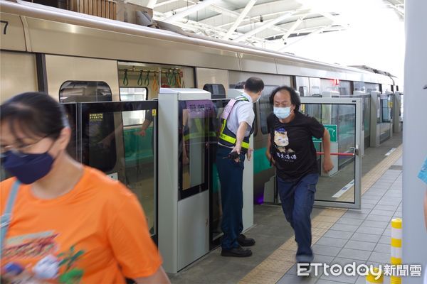 ▲▼交通部今進行高雄捷運岡山路竹延伸線第一階段履勘。（圖／交通部提供）