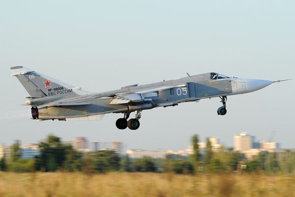 ▲▼Su-24,蘇愷-24。（圖／翻攝自維基百科）