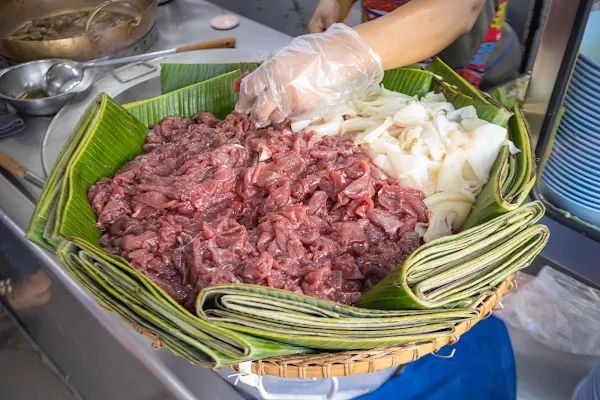 ▲▼味泰美牛肉麵館，傳承潮汕爺爺的好味道在地飄香超過30多年|水門市場旁的老味道|。（圖／部落客美熊提供）