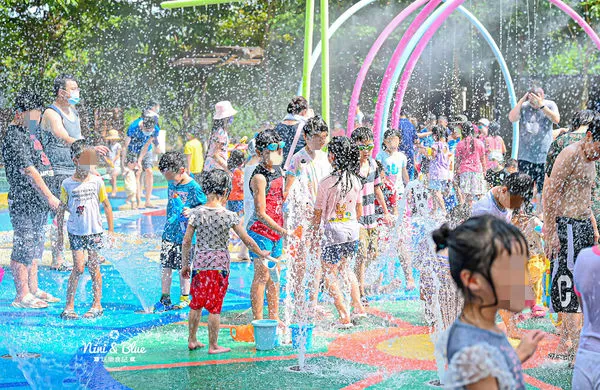 ▲▼大雅中科公園，台中免費戲水區全新開放，22公尺磨石子溜滑梯、沙坑、野餐，潭雅神綠園道最新台中景點。（圖／部落客NINI AND BLUE提供）