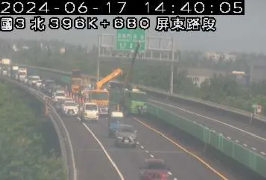 ▲▼       國3北上屏東段事故     。（圖／翻攝高速公路1968）
