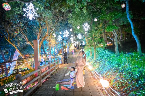 ▲▼大古山登山步道公園夏日繽紛派對 最新點燈活動時間　欣賞城市燈海，來趟森林裡的奇幻旅程。（圖／部落客滿分提供）