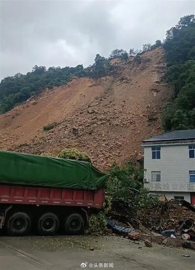 ▲▼ 福建暴雨,龍岩災情 。（圖／翻攝自微博）