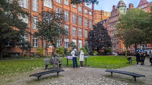 ▲▼曼徹斯特市區漫步　聖彼得廣場、Sackville Gardens與Castlefield漫遊。（圖／部落客travel with leo提供）