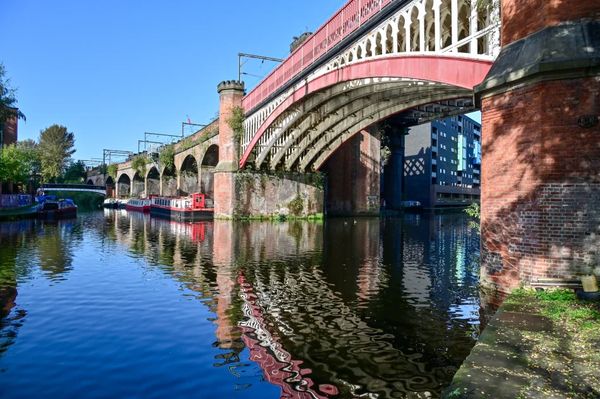 ▲▼曼徹斯特市區漫步　聖彼得廣場、Sackville Gardens與Castlefield漫遊。（圖／部落客travel with leo提供）