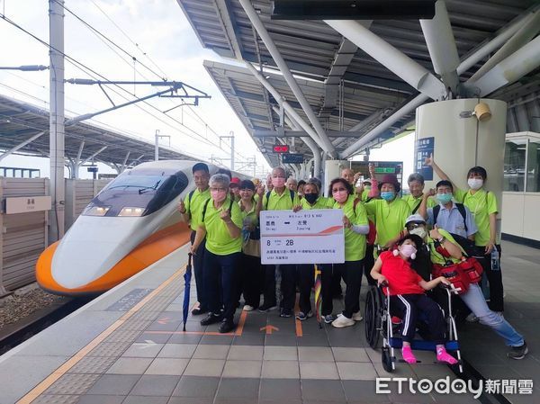 ▲▼  高鐵嘉義站送票關懷之旅  。（圖／記者翁伊森攝）